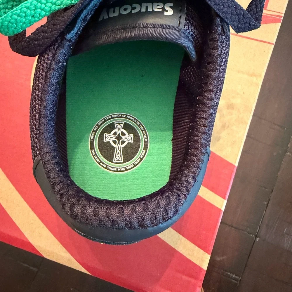 Saucony Jazz Lowpro Black and Green Special Edition Irish Shamrock